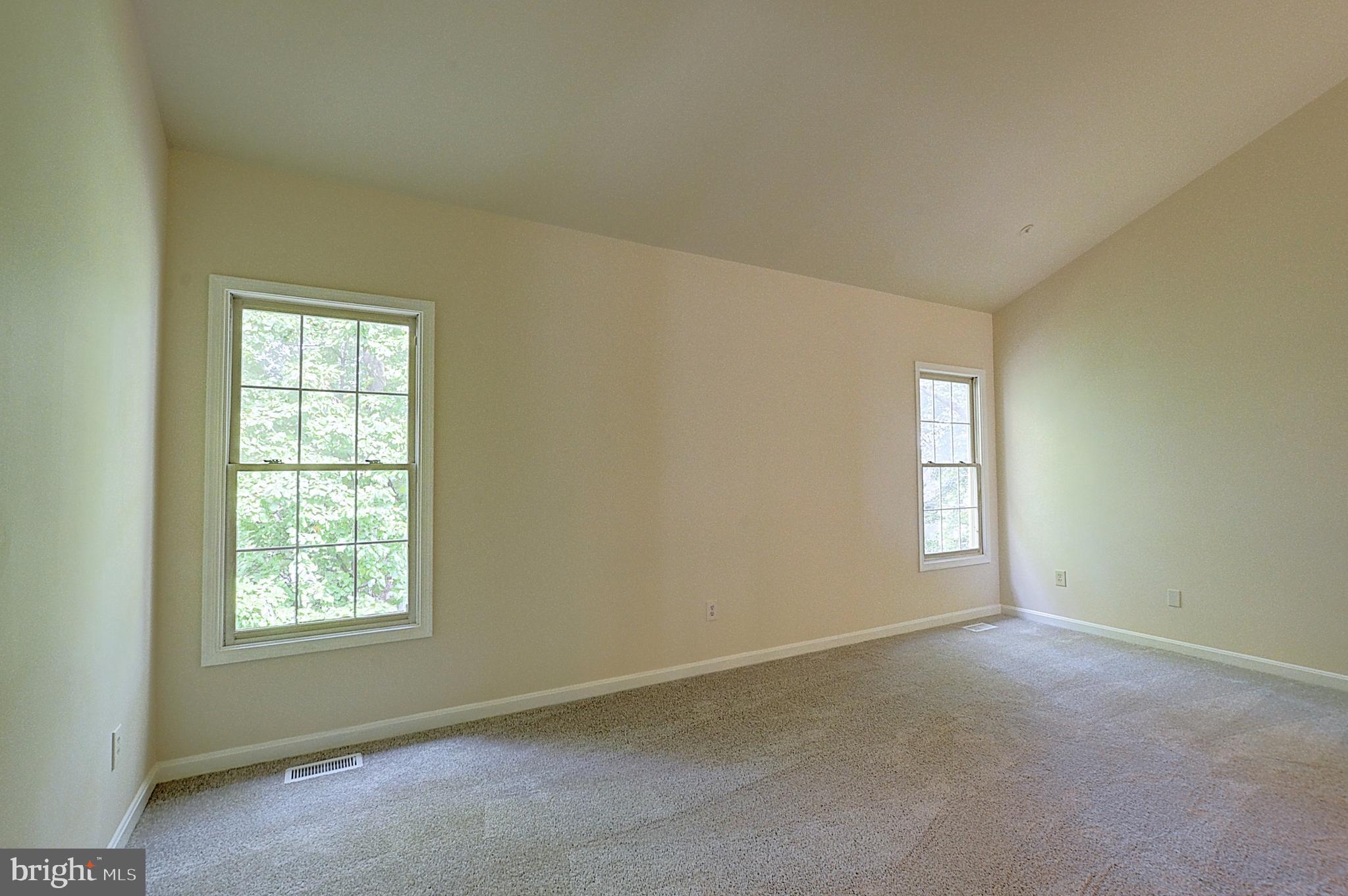 2013 Westchester Dr