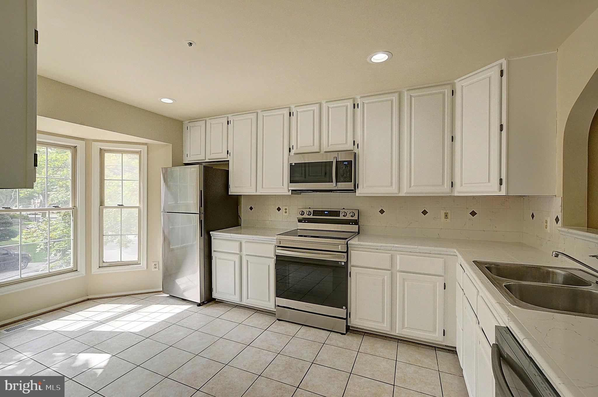 2013 Westchester Dr