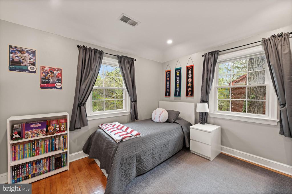 1005 Sligo Creek Pkwy