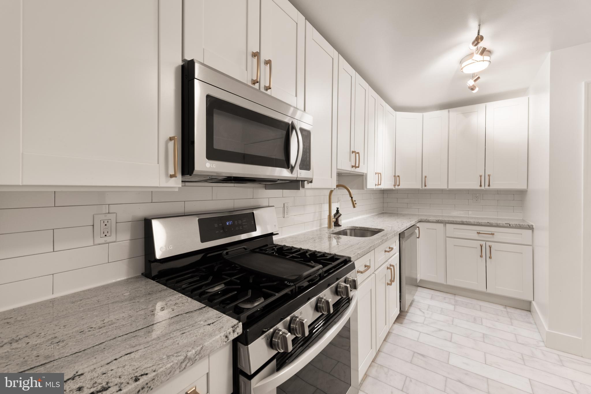 4620 N PARK AVENUE N 1206E