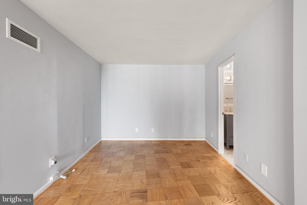 4620 N PARK AVENUE N 1206E