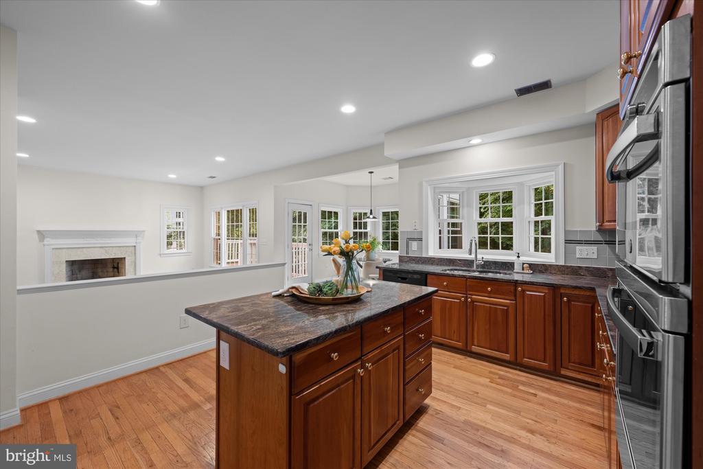 7016 FAWN TRAIL COURT