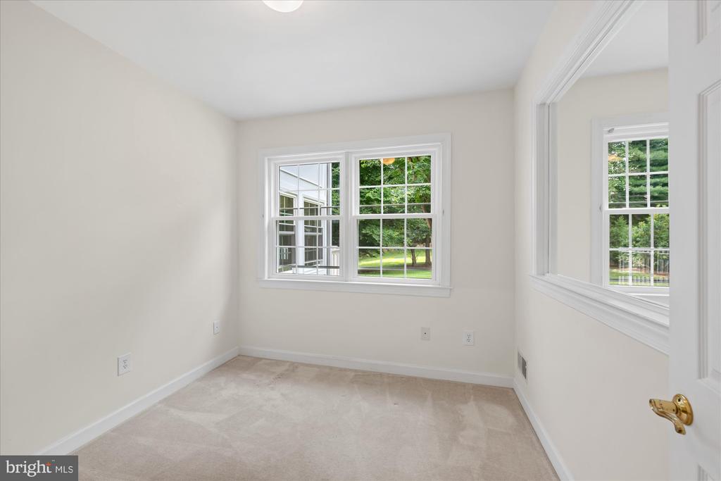7016 FAWN TRAIL COURT