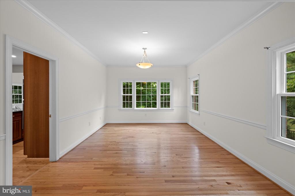 7016 FAWN TRAIL COURT