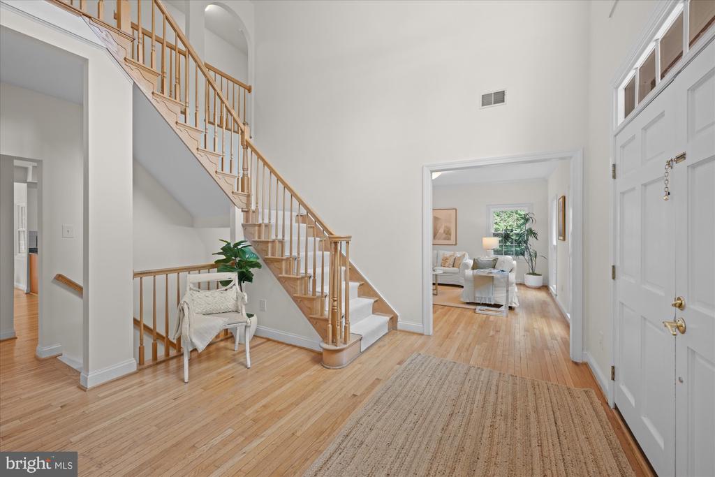 7016 FAWN TRAIL COURT