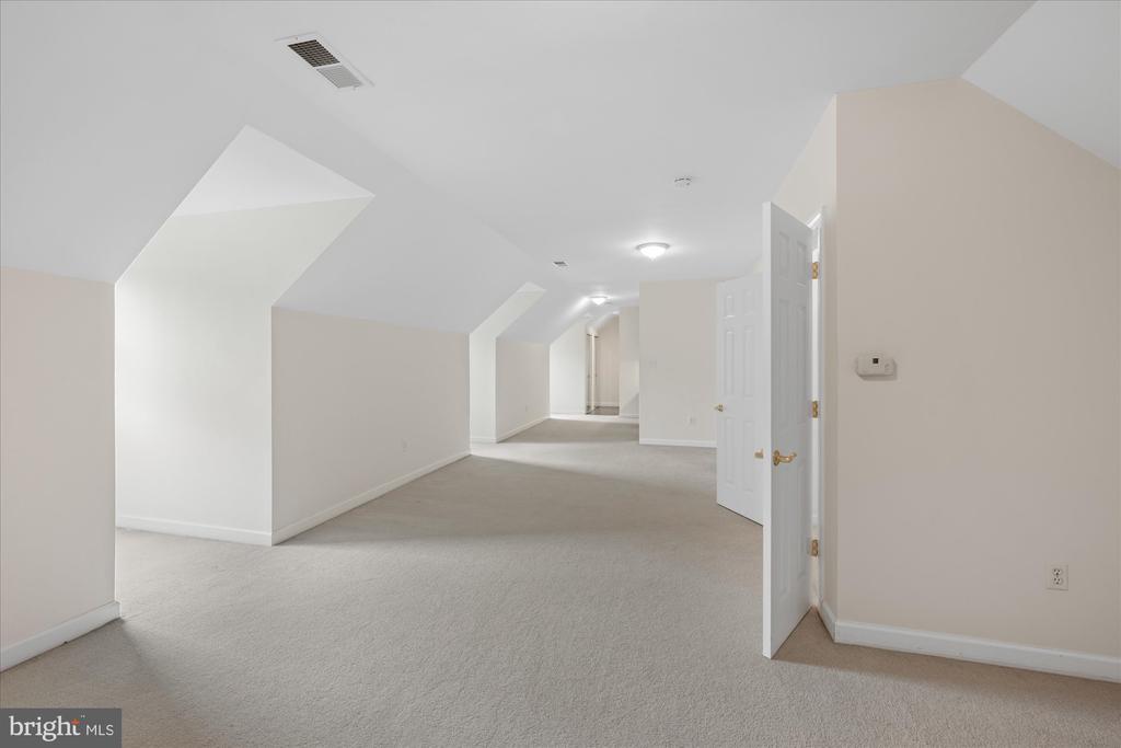 7016 FAWN TRAIL COURT