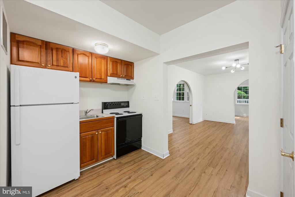 7016 FAWN TRAIL COURT