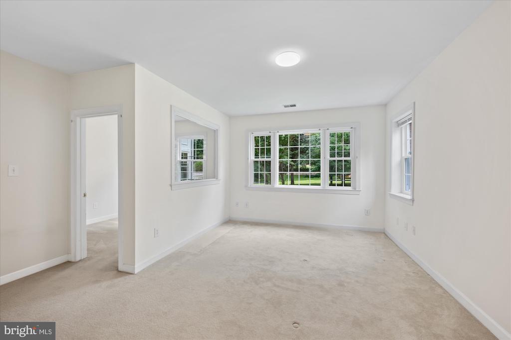 7016 FAWN TRAIL COURT