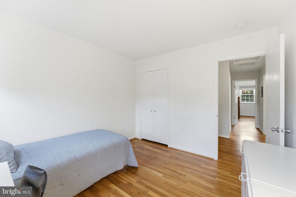 14924 BAUER DRIVE