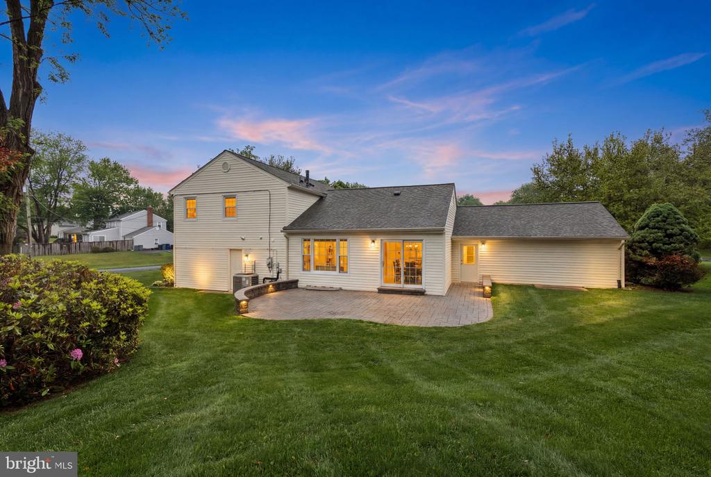 14924 BAUER DRIVE