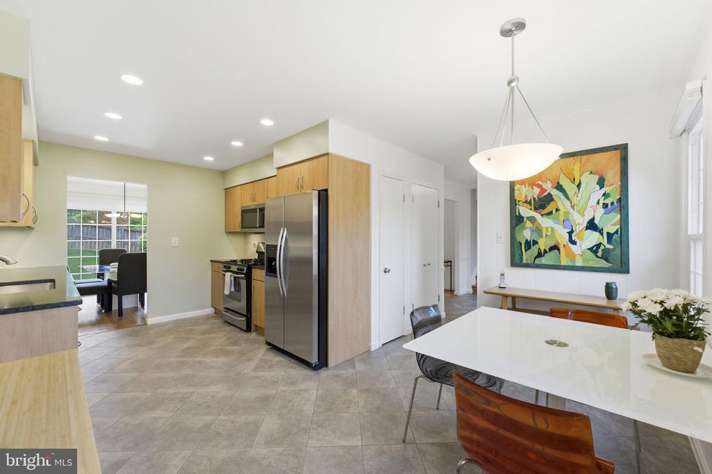 14924 BAUER DRIVE
