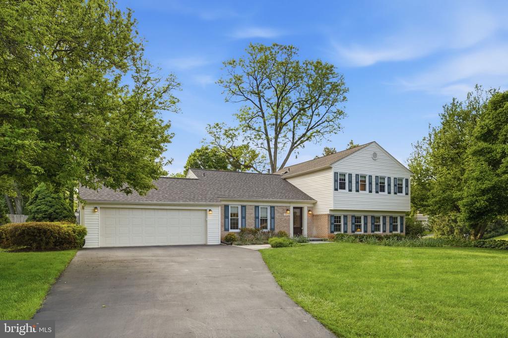 14924 BAUER DRIVE