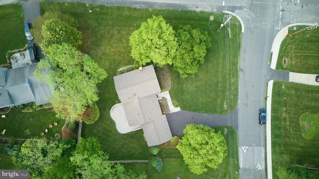 14924 BAUER DRIVE
