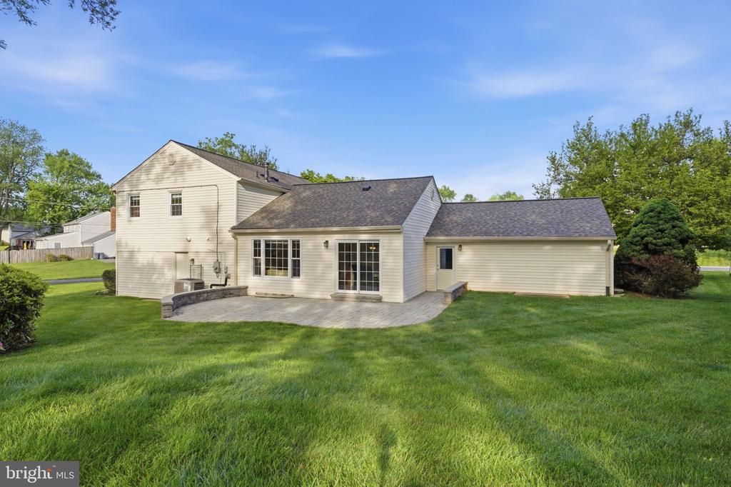 14924 BAUER DRIVE