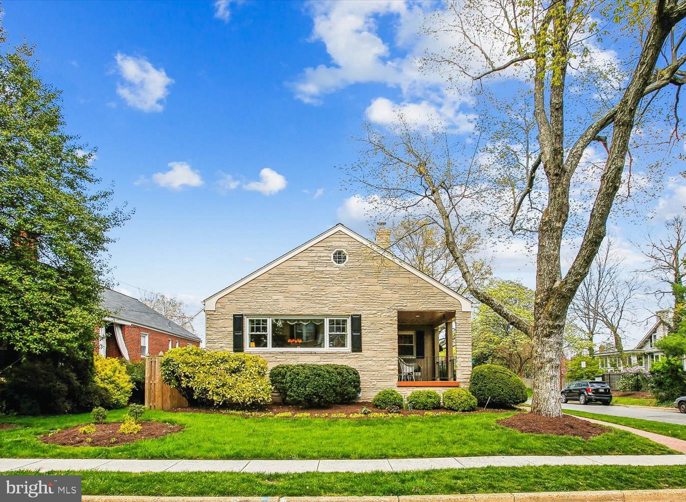 601 Braxton Pl