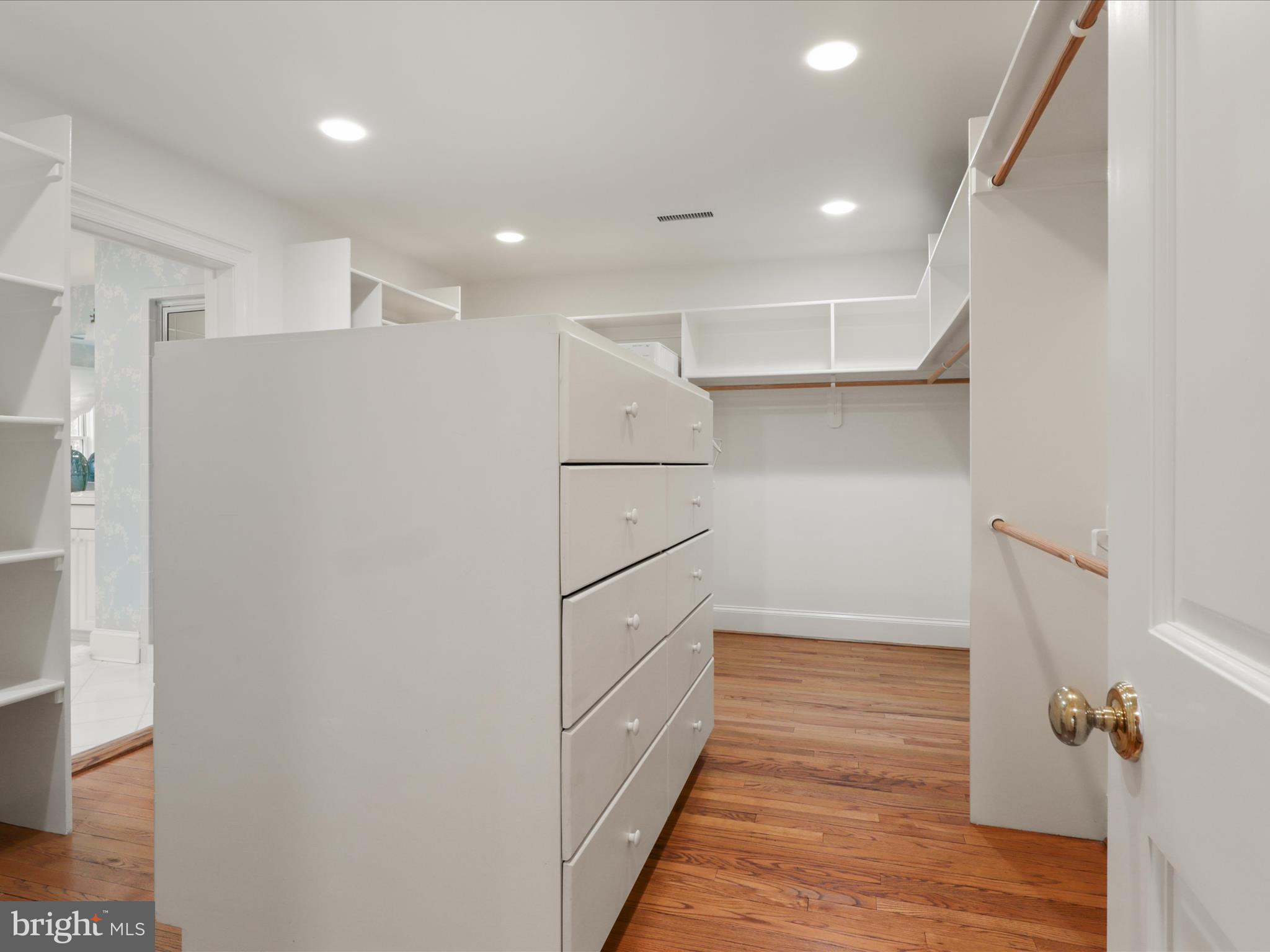 503 High St