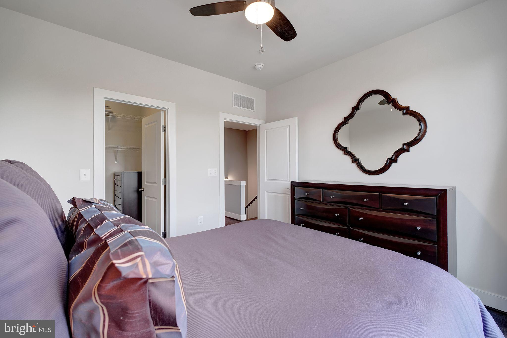 2104 Potomac Ave #101