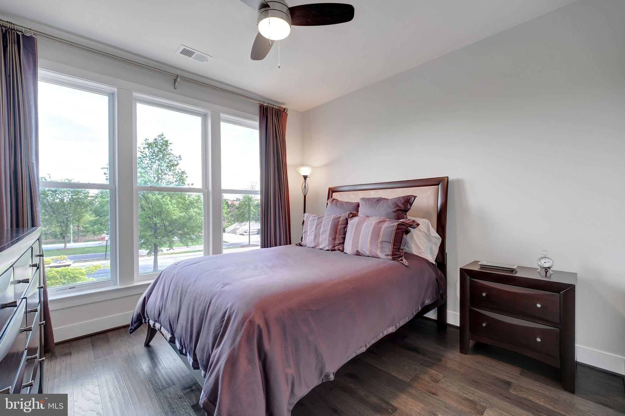 2104 Potomac Ave #101