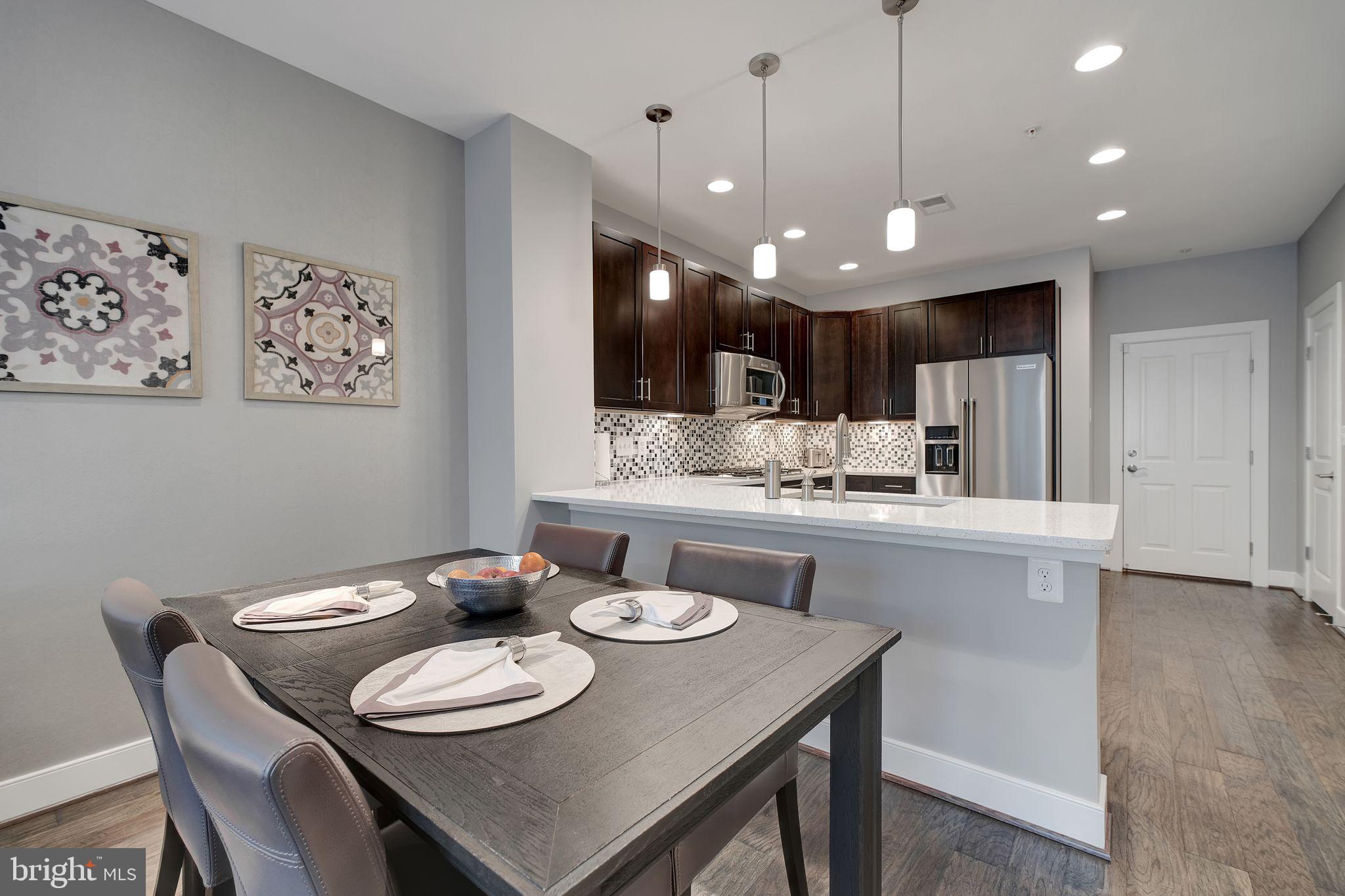 2104 Potomac Ave #101