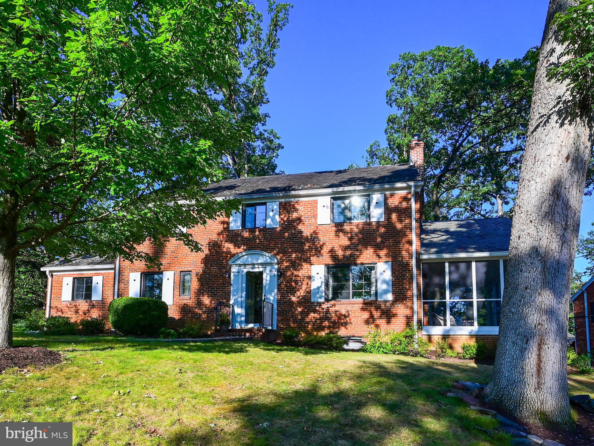 601 N OVERLOOK DRIVE