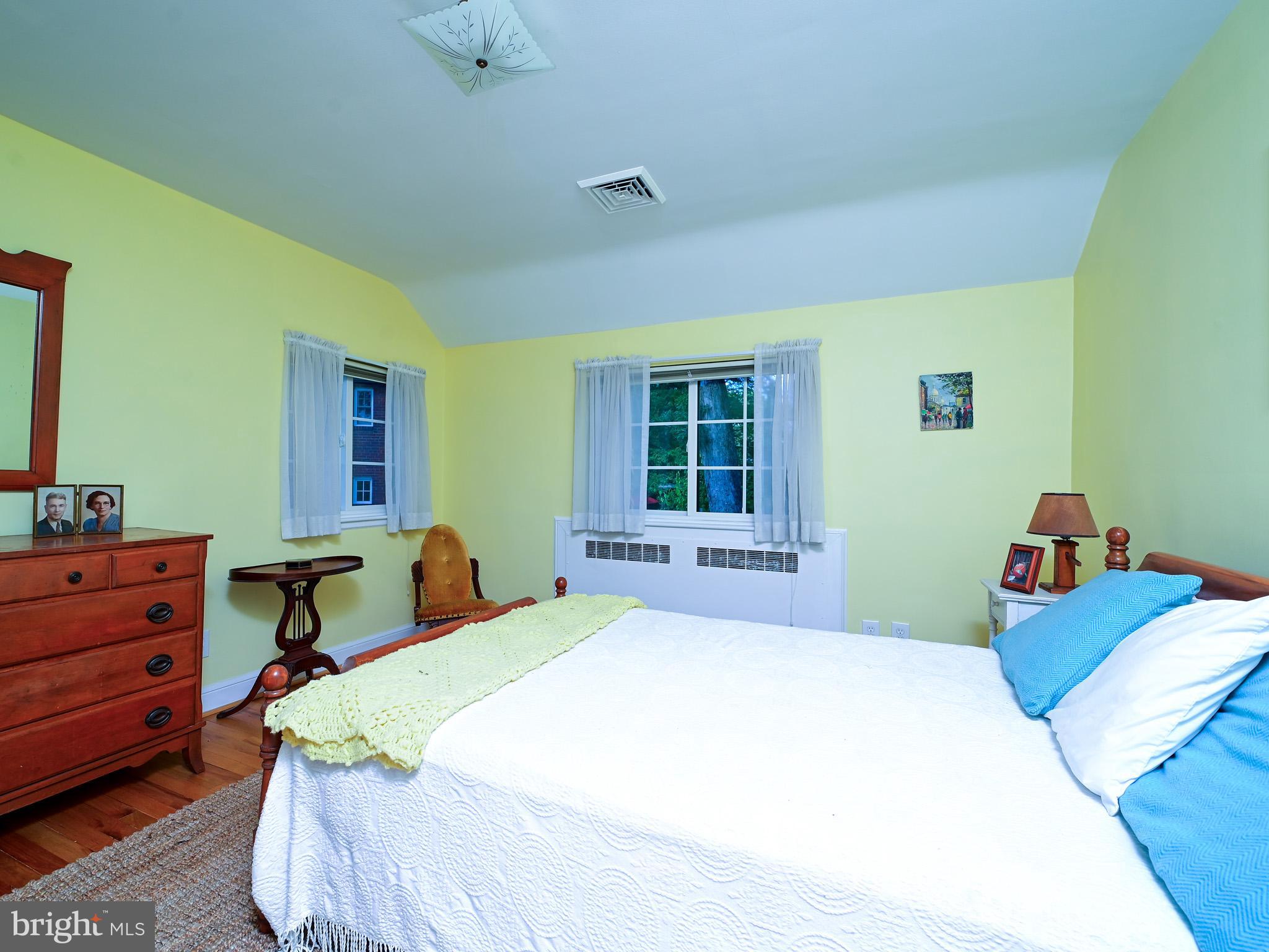 601 N OVERLOOK DRIVE