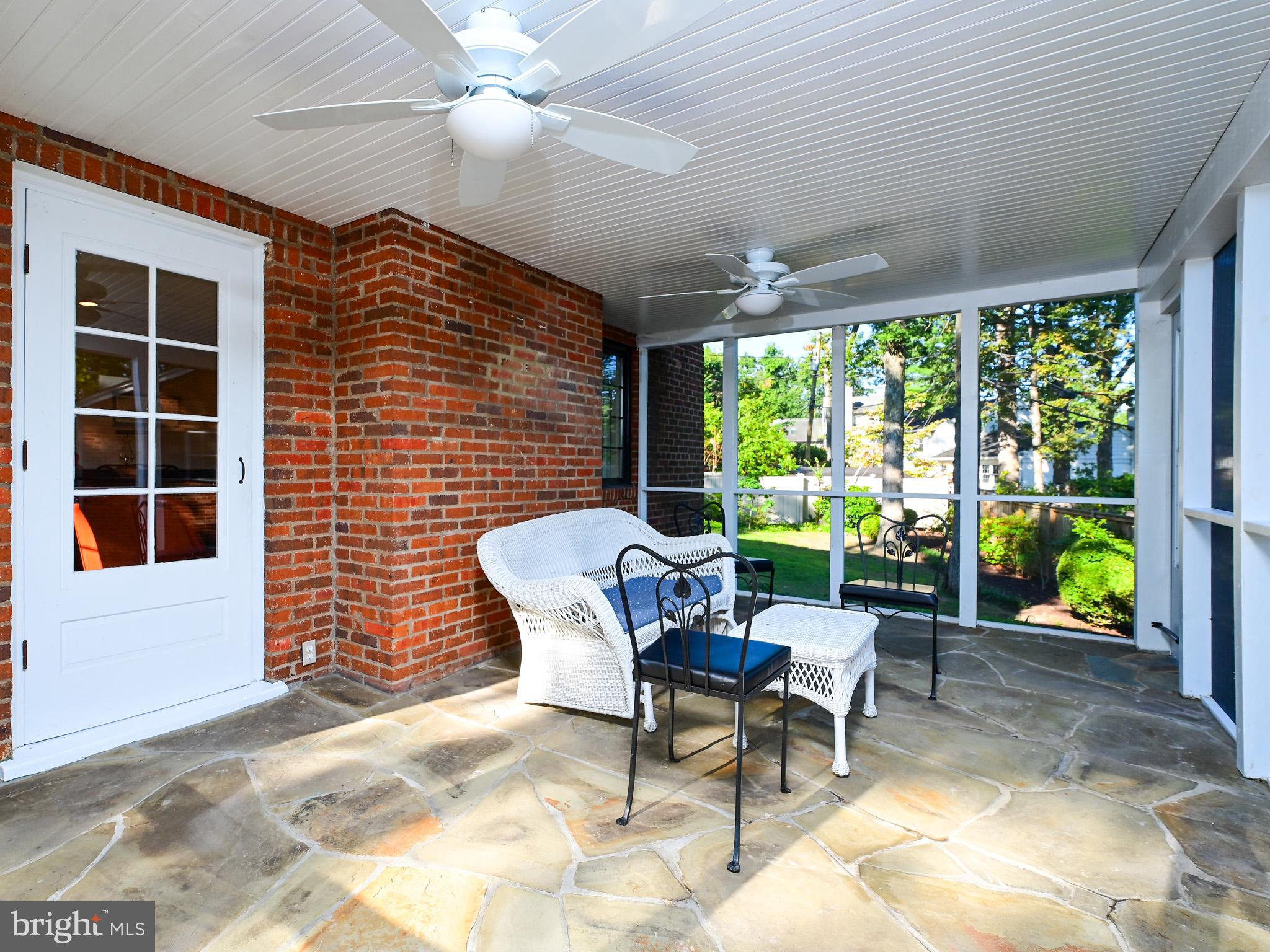 601 N OVERLOOK DRIVE