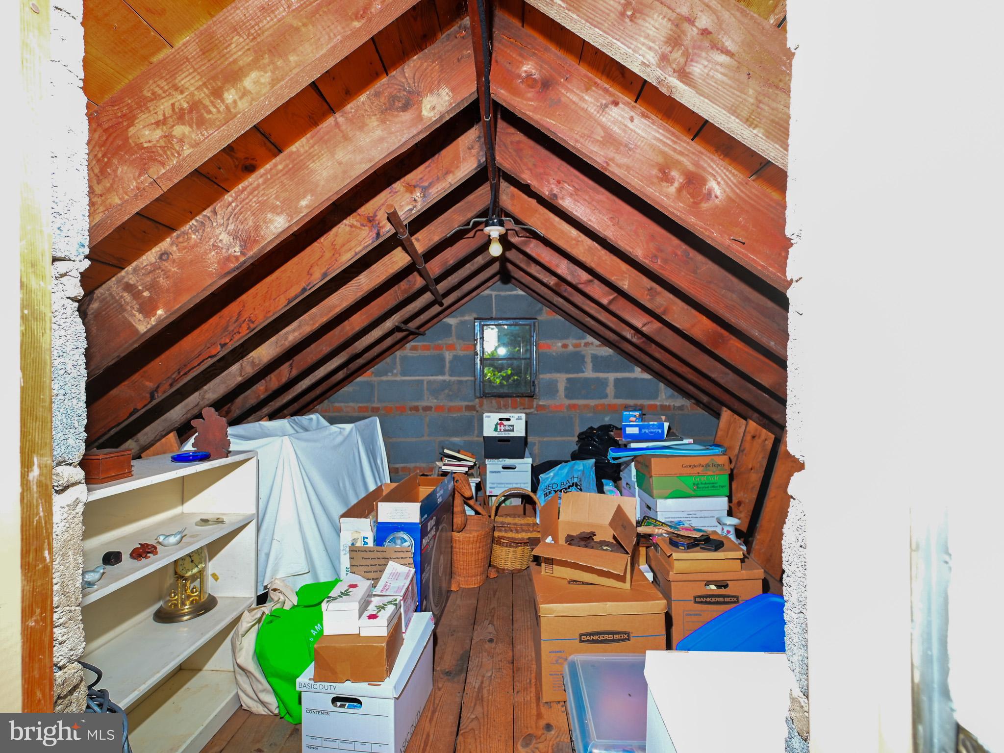 601 N OVERLOOK DRIVE