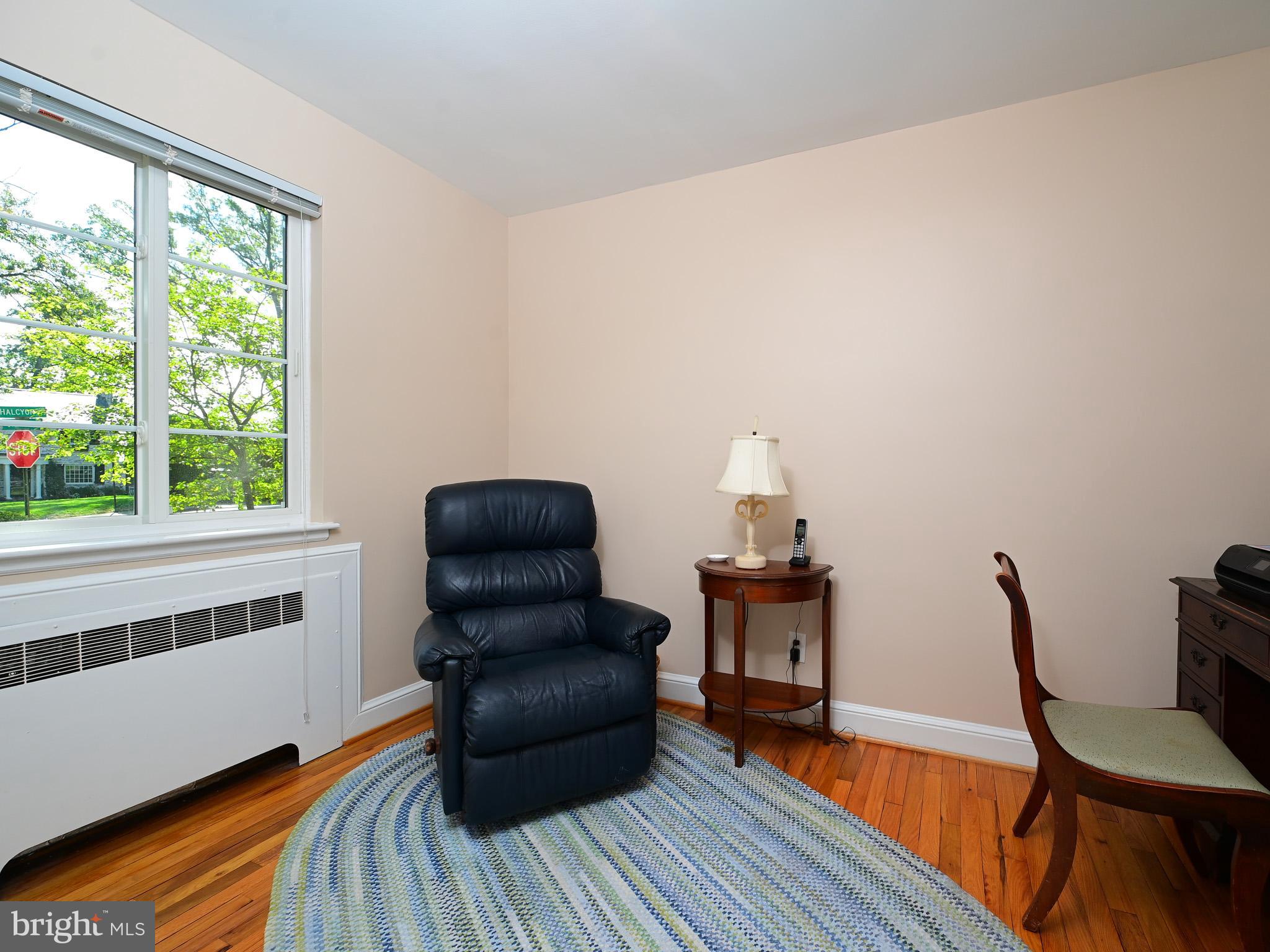 601 N OVERLOOK DRIVE