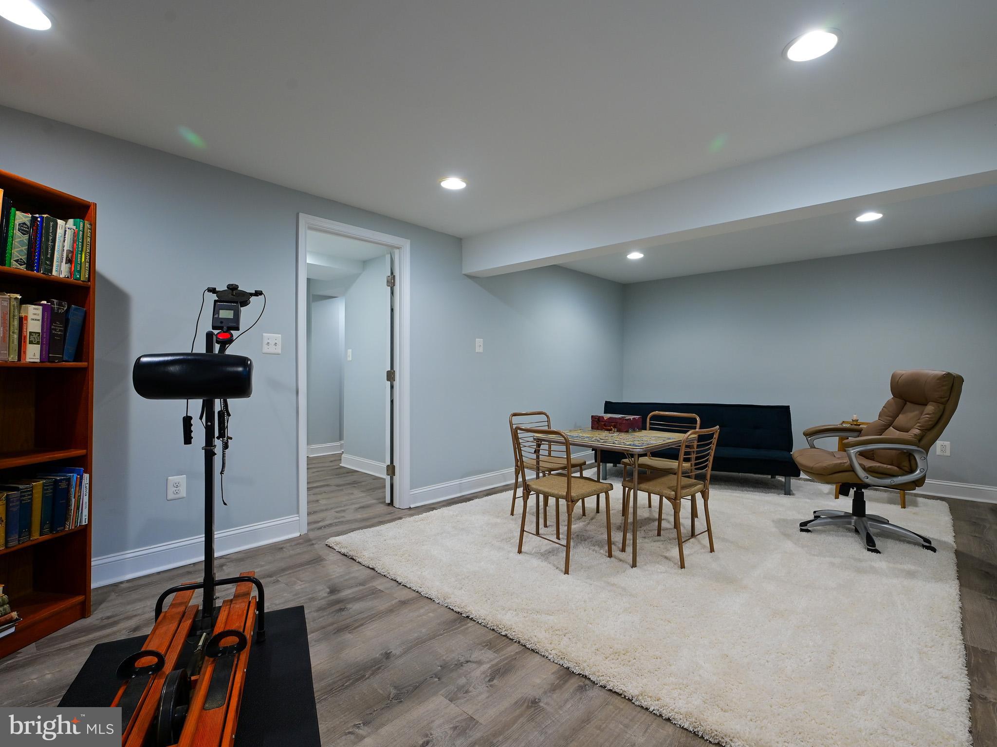 601 N OVERLOOK DRIVE