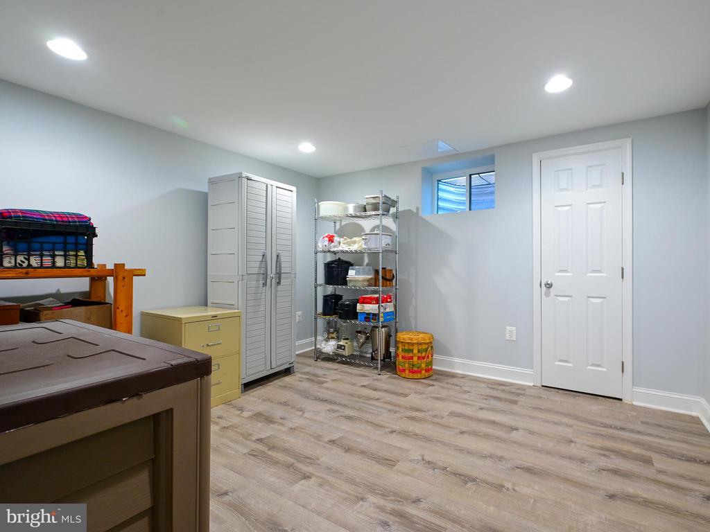 601 N OVERLOOK DRIVE