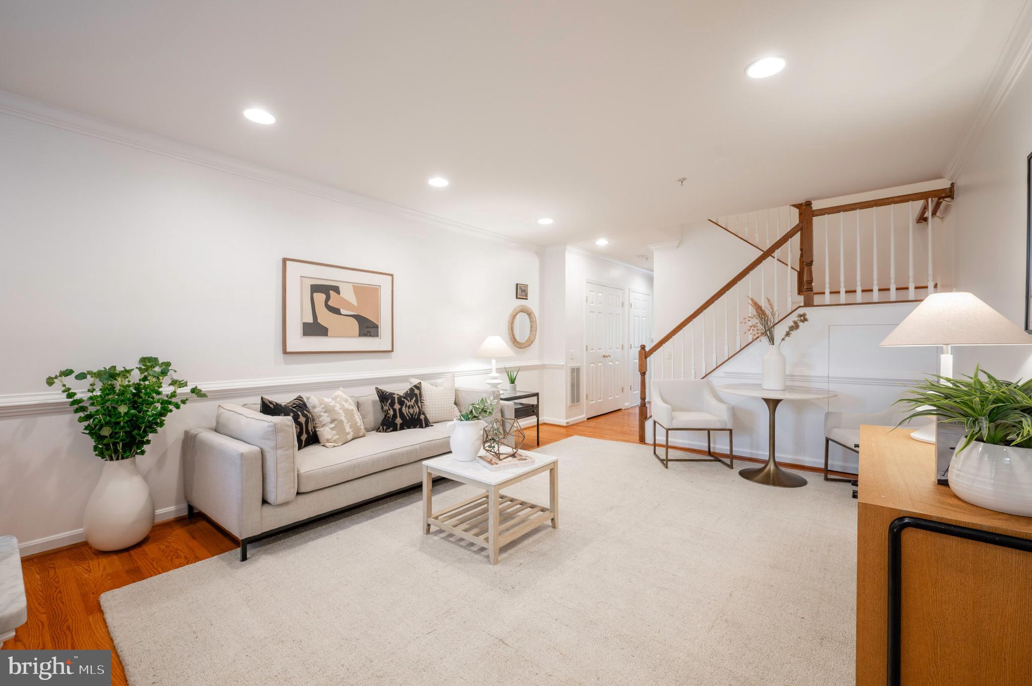 1422 ROUNDHOUSE LANE 1422