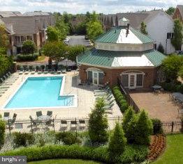 1422 ROUNDHOUSE LANE 1422