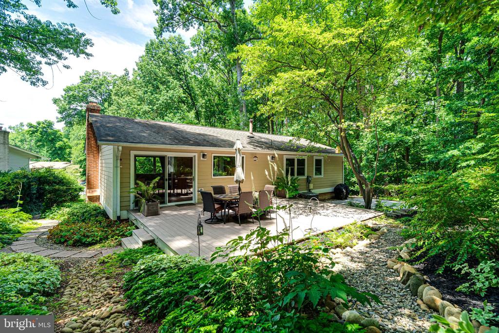 1711 Pine Valley Dr