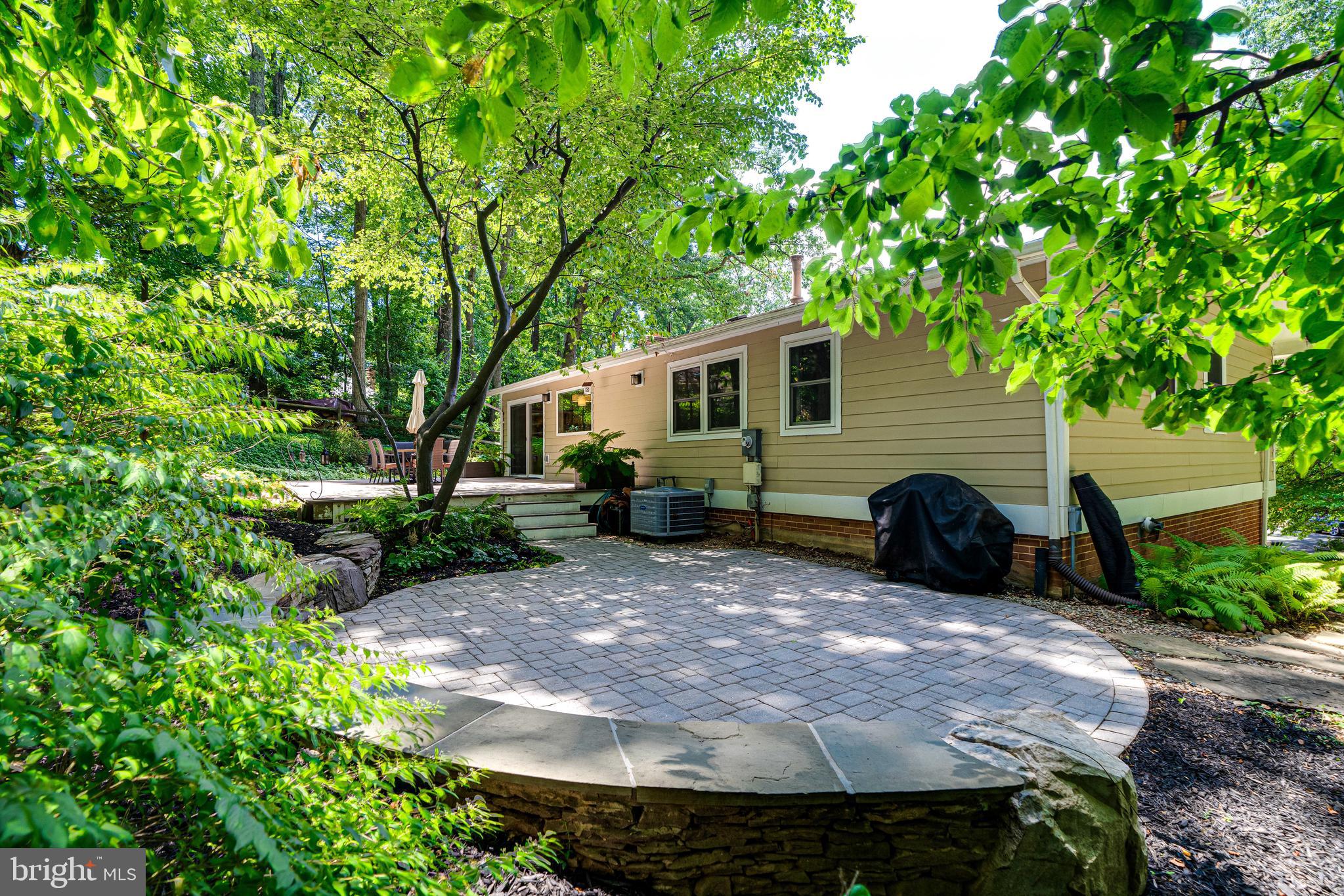 1711 Pine Valley Dr