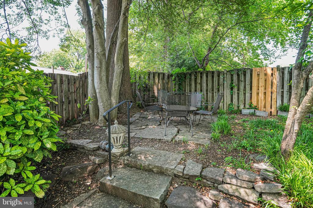 6225 CHERYL DRIVE