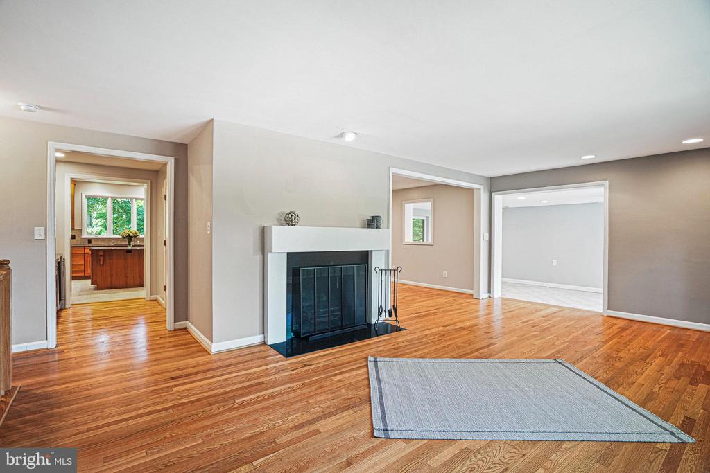 6225 CHERYL DRIVE