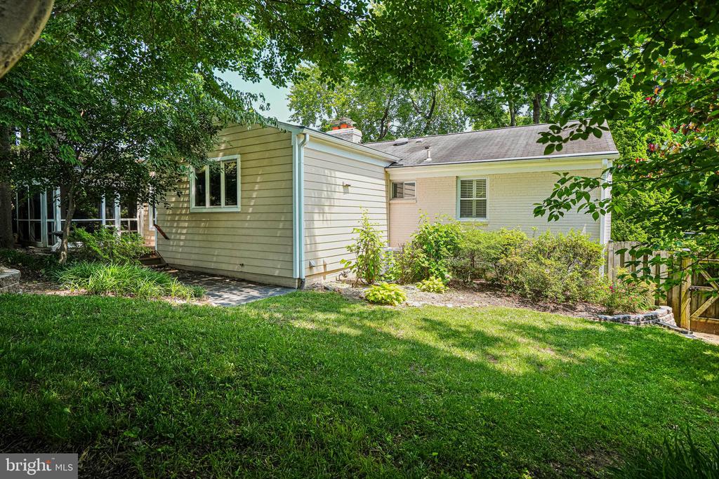6225 CHERYL DRIVE