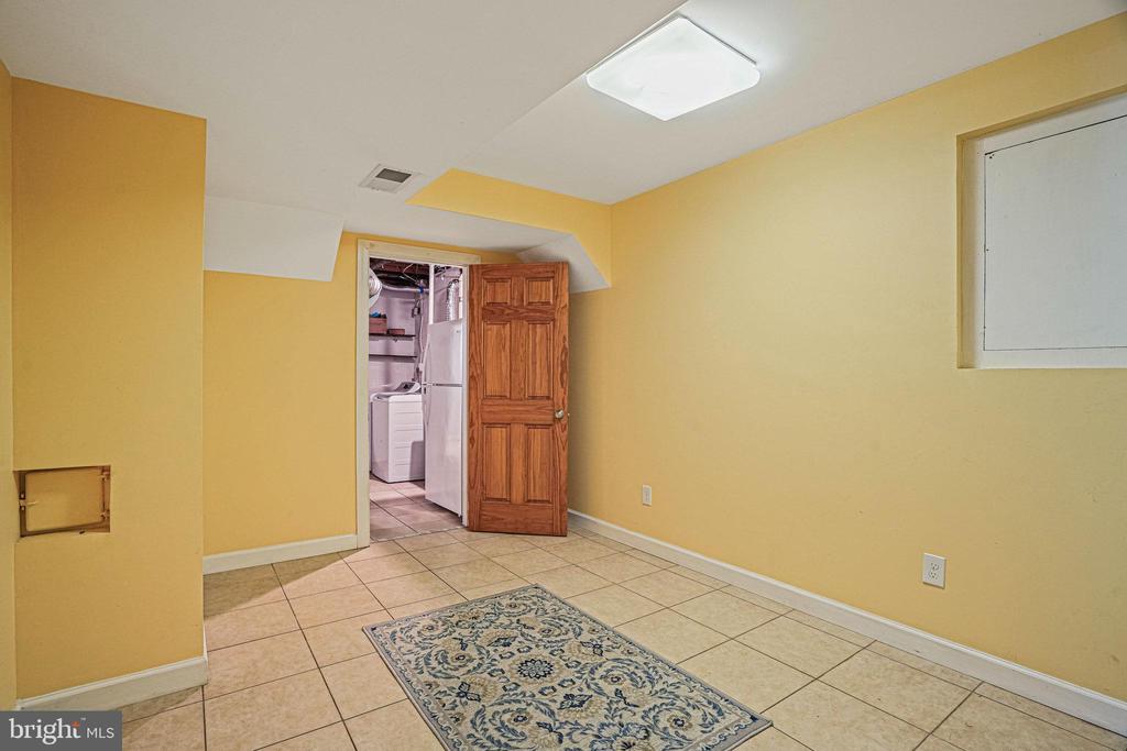 6225 CHERYL DRIVE