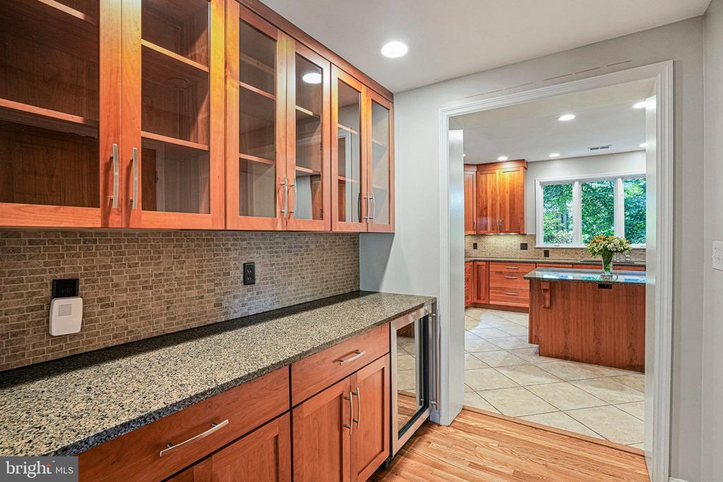 6225 CHERYL DRIVE