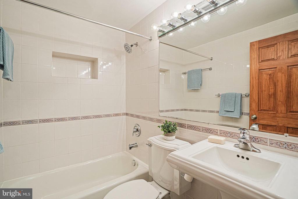 6225 CHERYL DRIVE