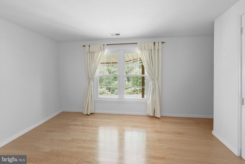 6906 TRILLIUM LANE