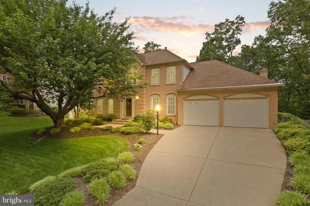 6906 TRILLIUM LANE