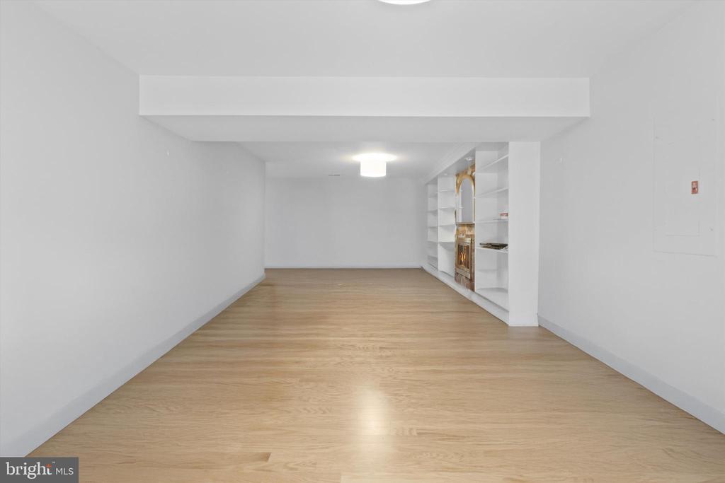 6906 TRILLIUM LANE