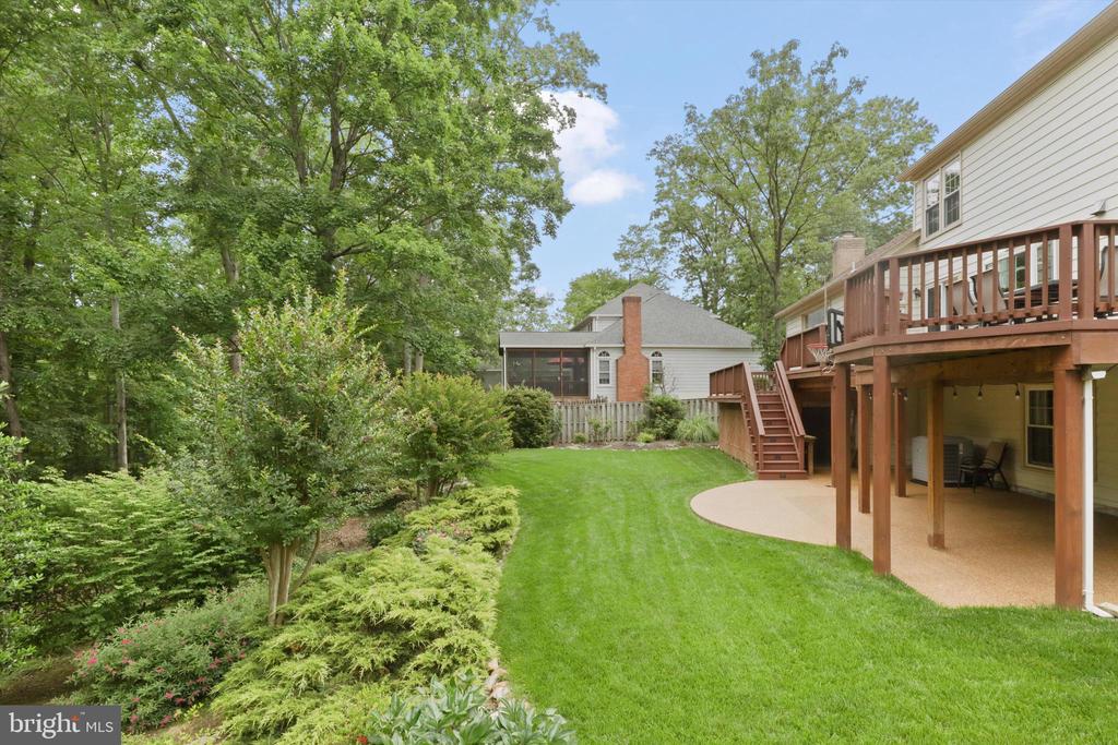 6906 TRILLIUM LANE