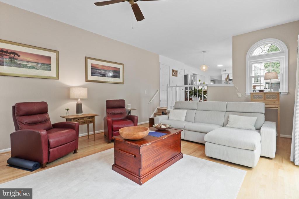 6906 TRILLIUM LANE