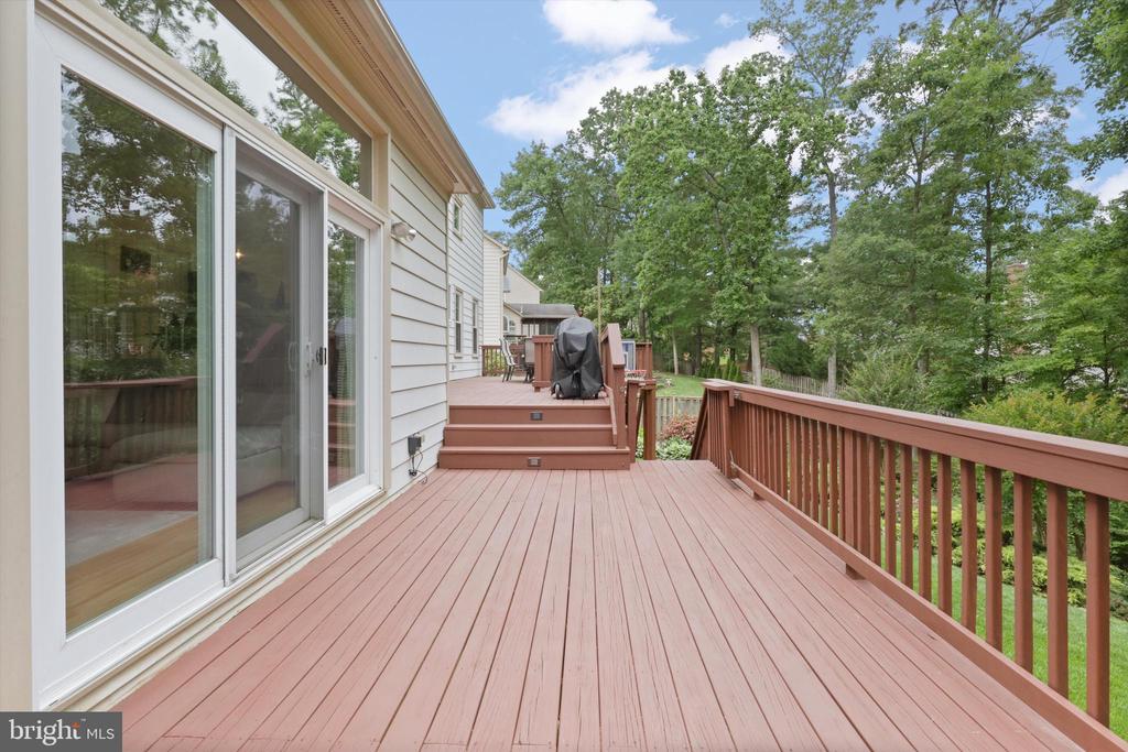 6906 TRILLIUM LANE