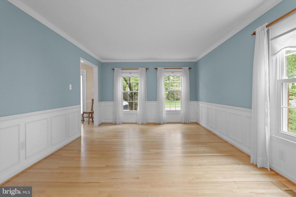 6906 TRILLIUM LANE