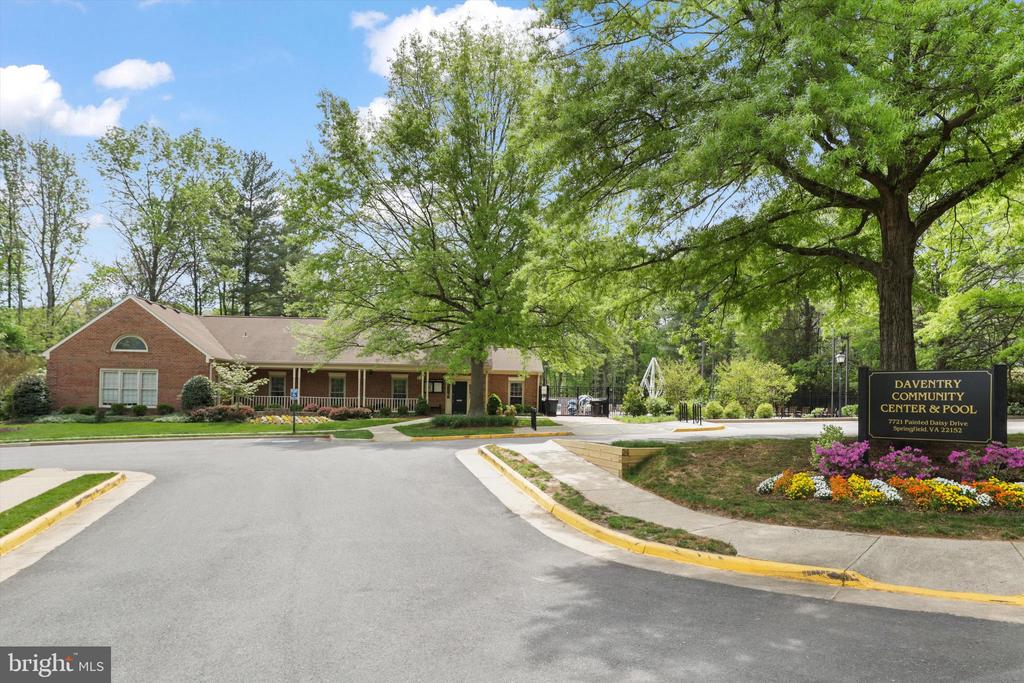 6906 TRILLIUM LANE