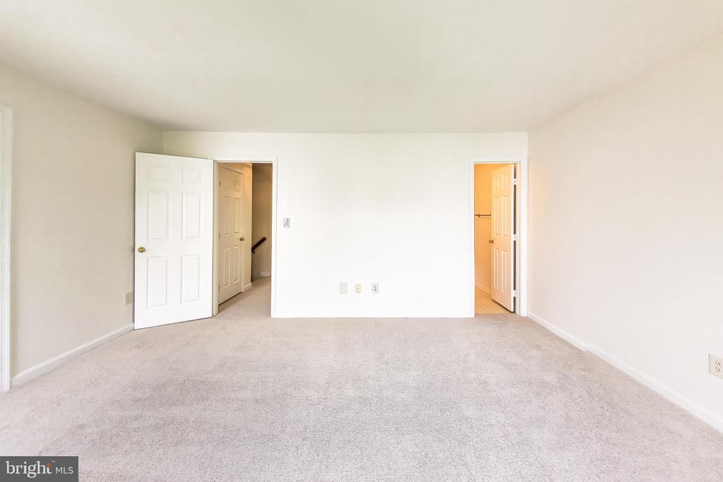 14738 GROBIE POND LANE