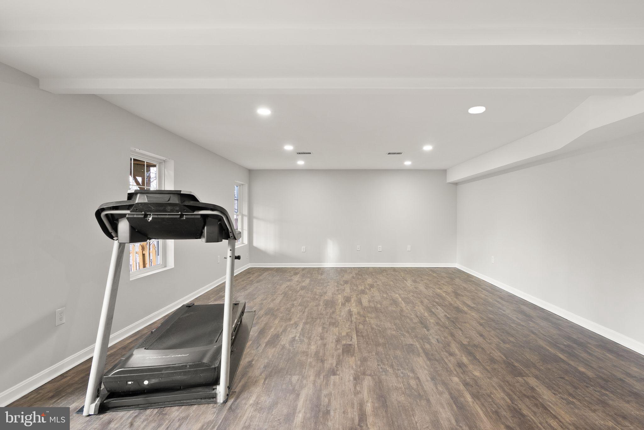 21147 BROOKSIDE LANE